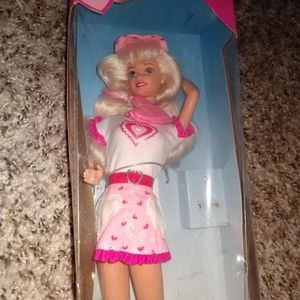 NEW! 1996 Valentine Barbie